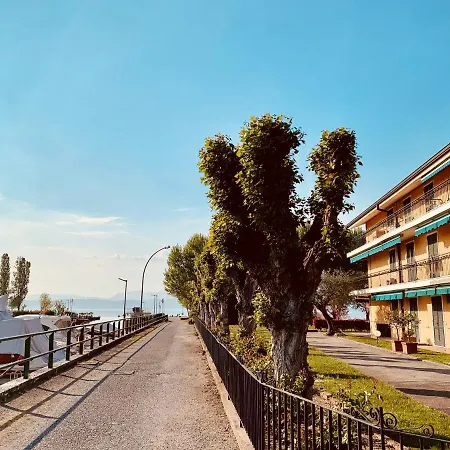 Marilyn Arpa Sirmione