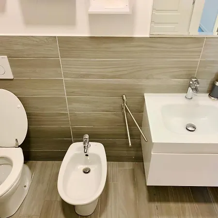 Marilyn Arpa סירמיונה