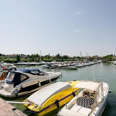 Marilyn Arpa * Sirmione